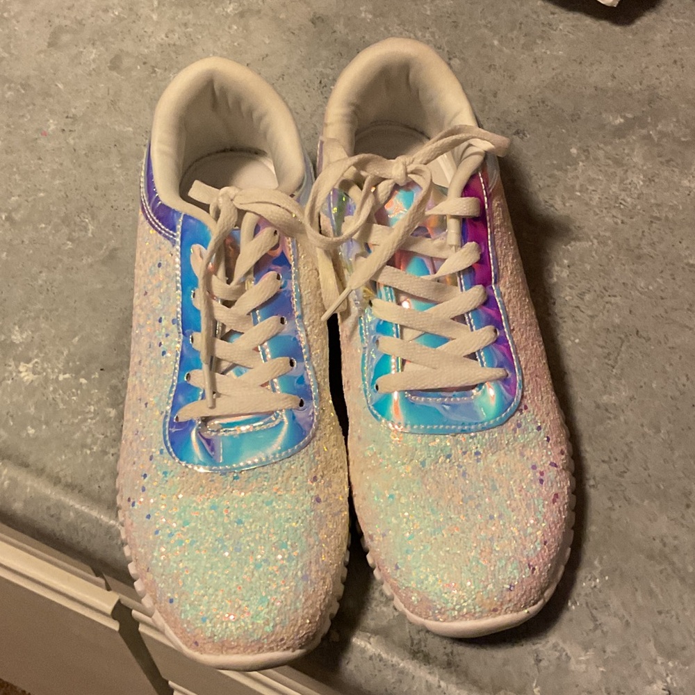 Iridescent Glitter Lace-Up Sneakers - White Daisy Fuentes